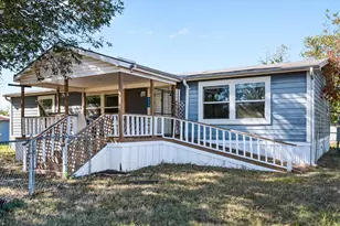 221 N Kemp St, Mabank, TX 75147 - Photo 3