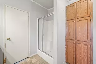 221 N Kemp St, Mabank, TX 75147 - Photo 15