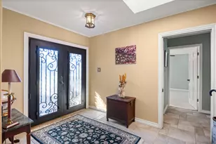 1517 Lakeview Ct, Granbury, TX 76048 - Photo 3