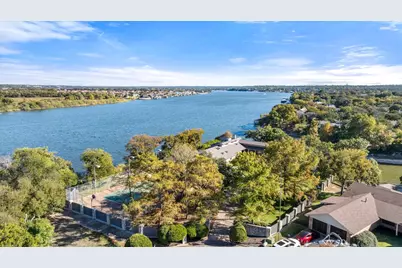 1517 Lakeview Court, Granbury, TX 76048 - Photo 35