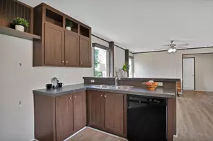 6624 Sunset Cove Ct, Granbury, TX 76049 - Photo 5