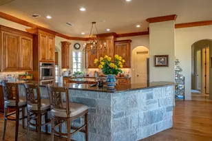 3400 Sundance Ct, Granbury, TX 76049 - Photo 11