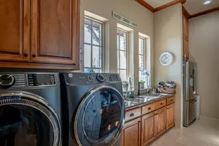 3400 Sundance Ct, Granbury, TX 76049 - Photo 15