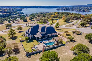 3400 Sundance Ct, Granbury, TX 76049 - Photo 5