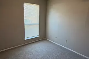 1722 Dorchester Dr, Arlington, TX 76014 - Photo 17