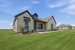 930 Co Rd 200, Valley View, TX 76272 - Photo 3