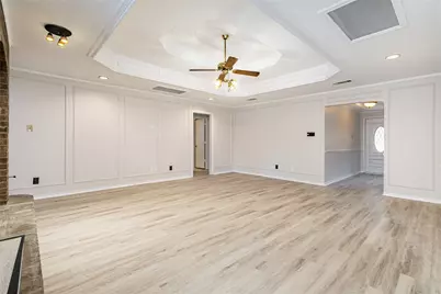 7401 Windcrest Court N, North Richland Hills, TX 76182 - Photo 9