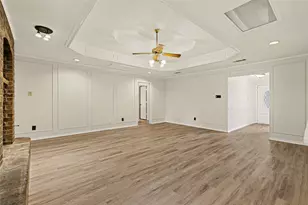 7401 Windcrest Ct N, North Richland Hills, TX 76182 - Photo 9