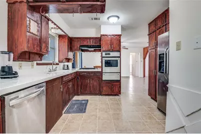 409 Roberts Circle, Arlington, TX 76010 - Photo 13