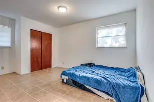 409 Roberts Cir, Arlington, TX 76010 - Photo 23