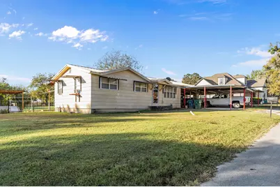 205 College Street, Chico, TX 76431 - Photo 1