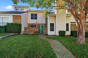 722 Creekwood Ct, Lewisville, TX 75067 - Photo 1