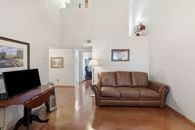 722 Creekwood Court, Lewisville, TX 75067 - Photo 13