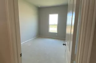 900 Co Rd 200, Valley View, TX 76272 - Photo 11