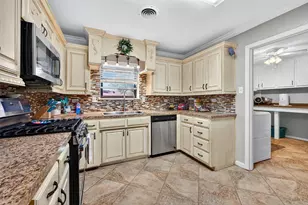 203 Red River Dr, Whitesboro, TX 76273 - Photo 13