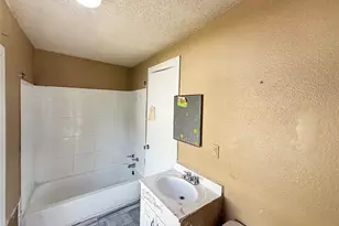 1607 Southtrees St, Irving, TX 75060 - Photo 11