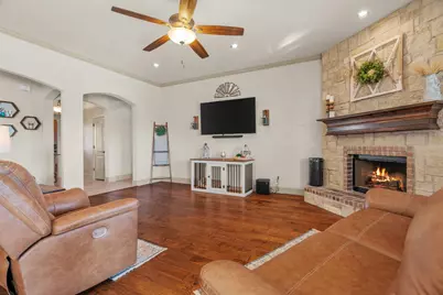 1667 Fraser Drive, Burleson, TX 76028 - Photo 17