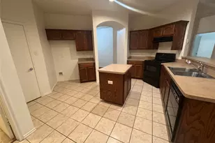 1140 Beaverwood Ln, Crowley, TX 76036 - Photo 9