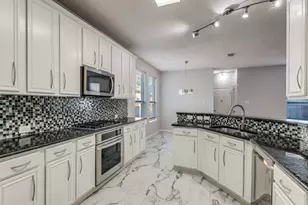 1807 Granite Rapids Dr, Frisco, TX 75036 - Photo 9