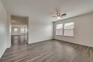 3012 Southern Hills Ln, Mesquite, TX 75181 - Photo 3