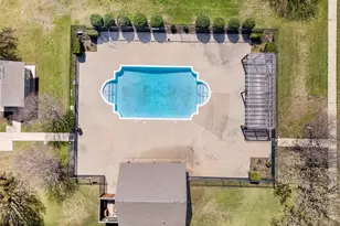 556 Griffith Dr, Saginaw, TX 76179 - Photo 29