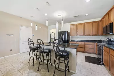 556 Griffith Drive, Saginaw, TX 76179 - Photo 7