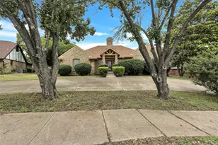 2425 Northgate Dr W, Irving, TX 75062 - Photo 1