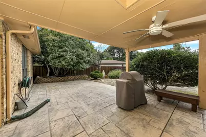 2425 Northgate Drive W, Irving, TX 75062 - Photo 3