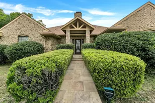 2425 Northgate Dr W, Irving, TX 75062 - Photo 39