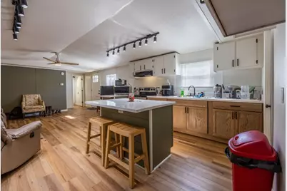 309 W Bryant Street, Elm Mott, TX 76640 - Photo 7