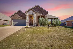 2209 Caroline Dr, Weatherford, TX 76087 - Photo 1