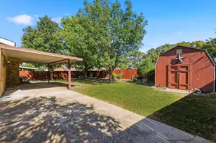 425 Ridgecrest Dr, Saginaw, TX 76179 - Photo 27