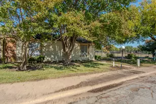 13769 Brookgreen Cir, Dallas, TX 75240 - Photo 3