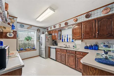 217 Faircrest Drive, Garland, TX 75040 - Photo 5