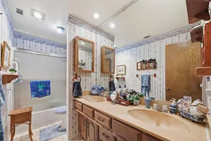 217 Faircrest Dr, Garland, TX 75040 - Photo 15