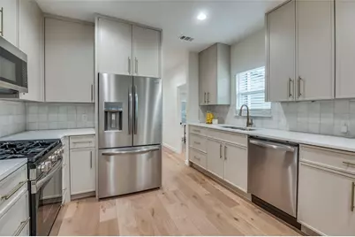 602 Brooks Avenue, Dallas, TX 75208 - Photo 3