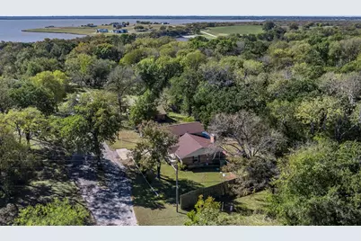 15690 Hilltop Drive, Kemp, TX 75143 - Photo 35