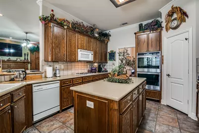 2305 Rosser Court, Rowlett, TX 75088 - Photo 11