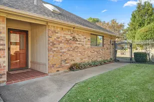 3119 Bonham St, Greenville, TX 75402 - Photo 3