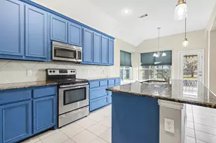 106 Cardiff Ln, Waxahachie, TX 75167 - Photo 13