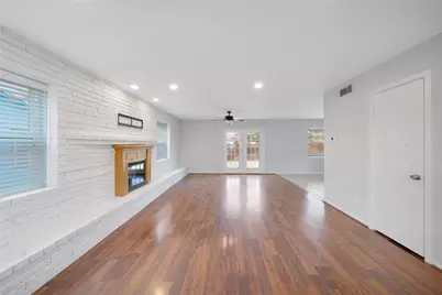 9227 Pinewood Drive, Dallas, TX 75243 - Photo 3