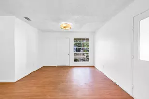 815 N Bledsoe St, Gilmer, TX 75644 - Photo 19