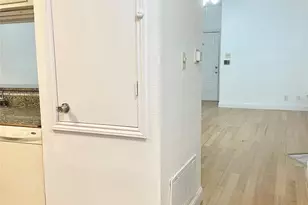 8545 Midpark Rd, Dallas, TX 75240 - Photo 7