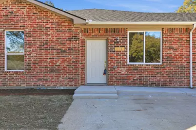 214 Pembrook Street, Lake Dallas, TX 75065 - Photo 3