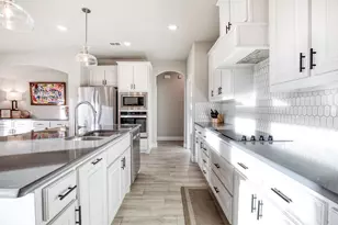 12605 Eagles Bluff, Godley, TX 76044 - Photo 11