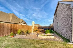 12605 Eagles Bluff, Godley, TX 76044 - Photo 27