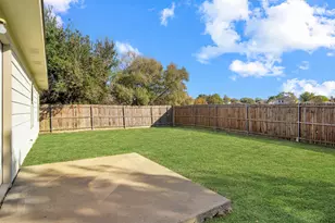 2260 White Oak Dr, Little Elm, TX 75068 - Photo 5