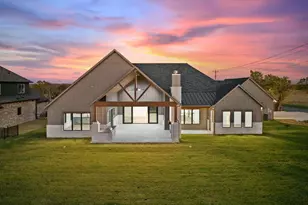 300 Ryker Ln, Gunter, TX 75058 - Photo 5