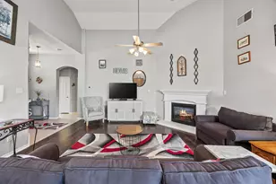 12717 Hannahsville Ln, Fort Worth, TX 76244 - Photo 5