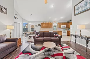 12717 Hannahsville Ln, Fort Worth, TX 76244 - Photo 7